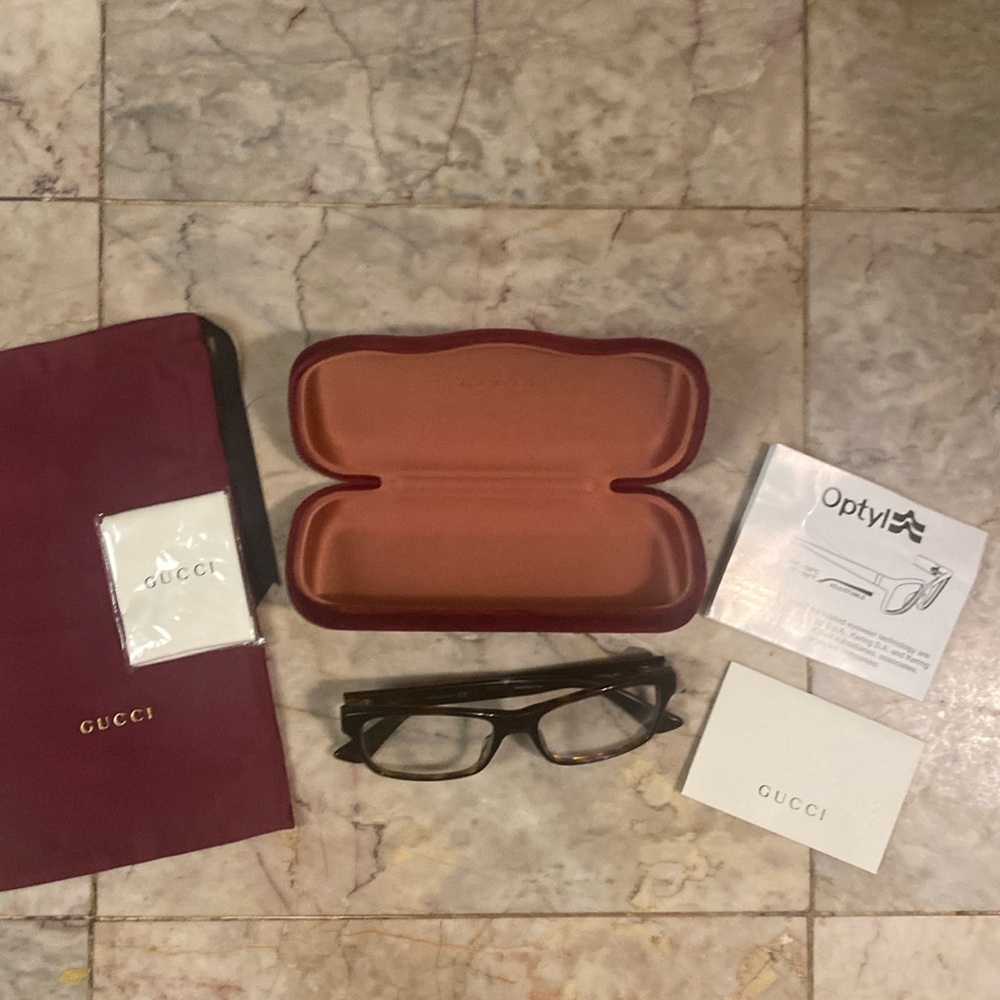 Gucci eyewear